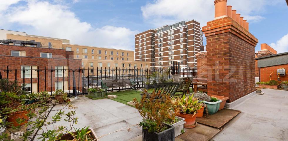 			LOCATION LOCATION LOCATION!, 1 Bedroom, 1 bath, 1 reception Flat			 Sandwich street, Rusell Square